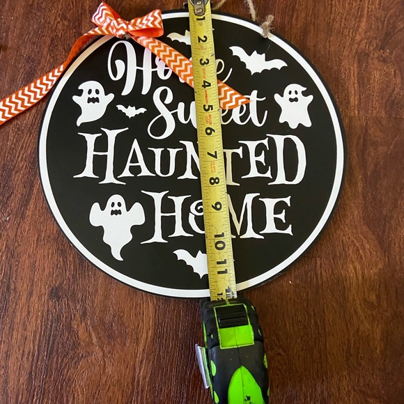 Home sweet haunted home - Picture 2 of 3